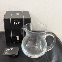 Collezione IVV Clear Glass Pitcher 1 Hand blown Made in Italy with original box and certificate of authenticity. 