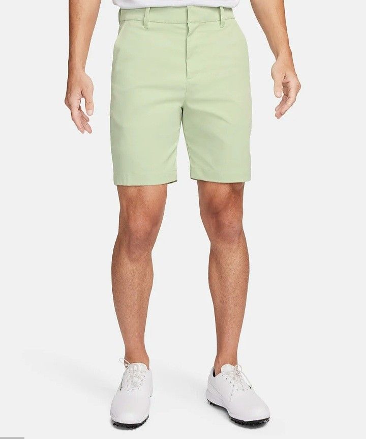 Nike Men's Standard Fit Chino Honeydew Golf Shorts - 36"
