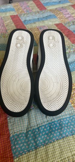 Mint Condition Women's Alo Sneakers(size 7)
