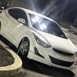 Hyundai Elantra 2015