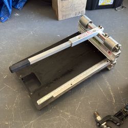 Vinyl/laminate Cutter 