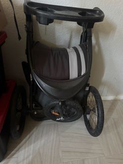 Infant/toddler stroller