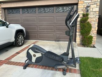 Gold's Gym Elliptical Trainer