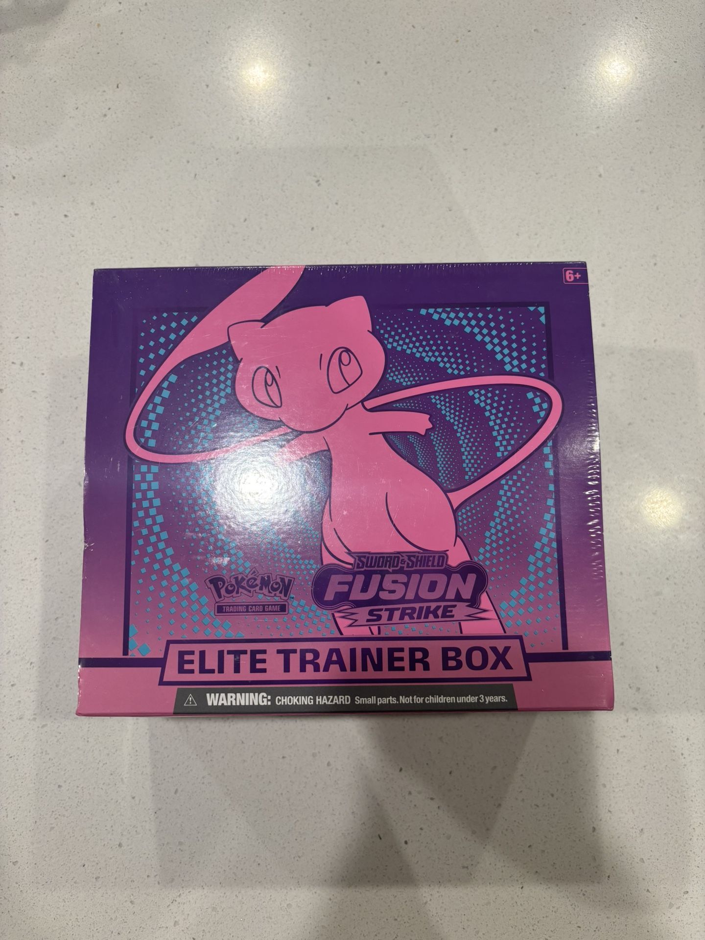 Pokemon Fusion Strike Etb 