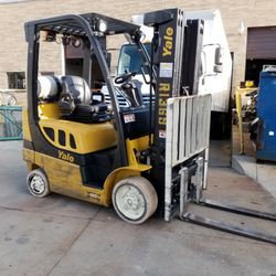 Clean 2015 Yale GLC050 forklift, Runs well, Side-shifting fork positioners! LAST ONE LEFT!