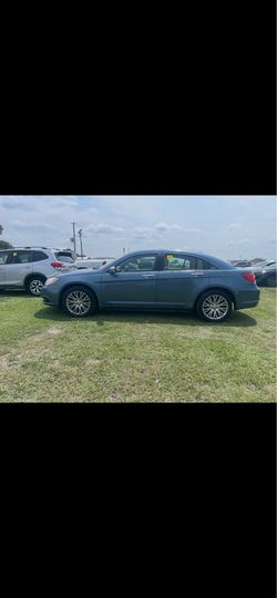 2013 Chrysler 200