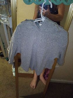 Girls pullover sweater