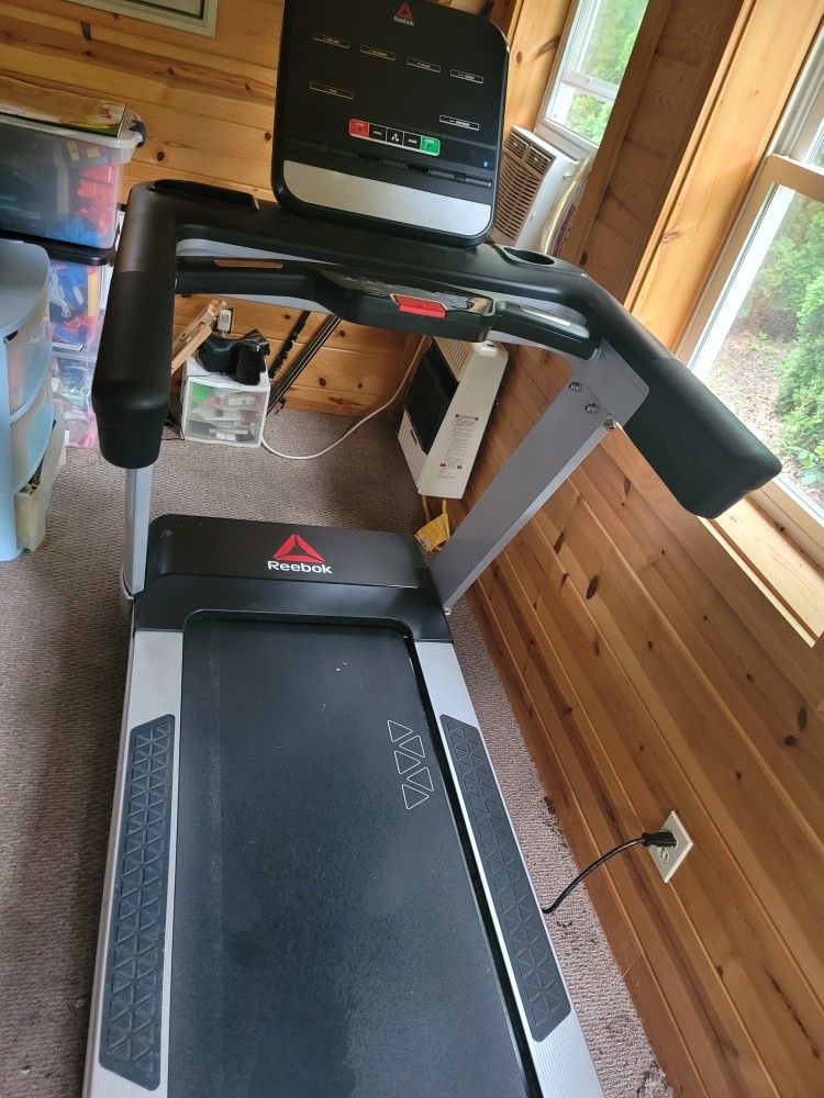 Priced To Sell TODAY. Must Go. Please Make Offer.