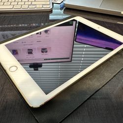 iPad Mini 4 Retina 128GB Gold In Mint Condition