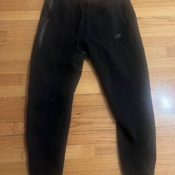 Black Nike Tech Pants