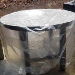 Brand New 42" round dining table NICE