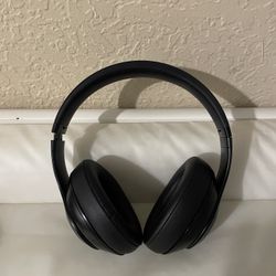 Beats Studio Pro “black”