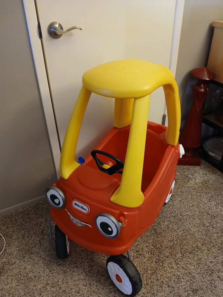 Little TIKES Coupe