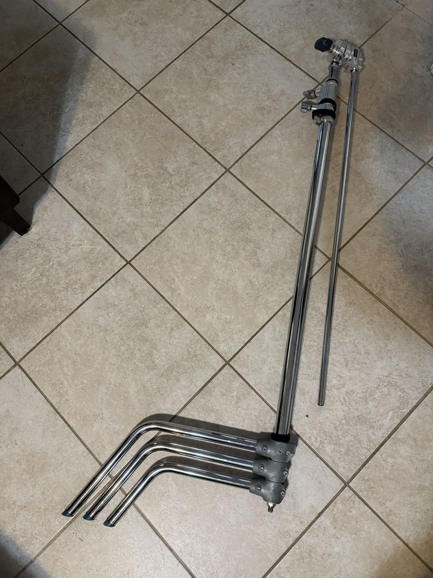 Avenger C-Stand With Grip Arm Kit (Chrome-Plated, 10.75')