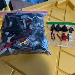 Lego 75256 Kylo Ren Shuttle Complete w Minifigures