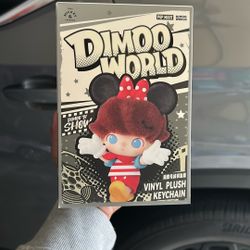 DIMOO WORLD × DISNEY Series-Vinyl Plush Keychain Blind Box (Daisy’s Gift)