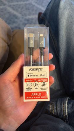 Apple charge & sync cable