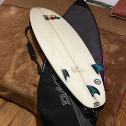 Surfboard + Travel Bag 