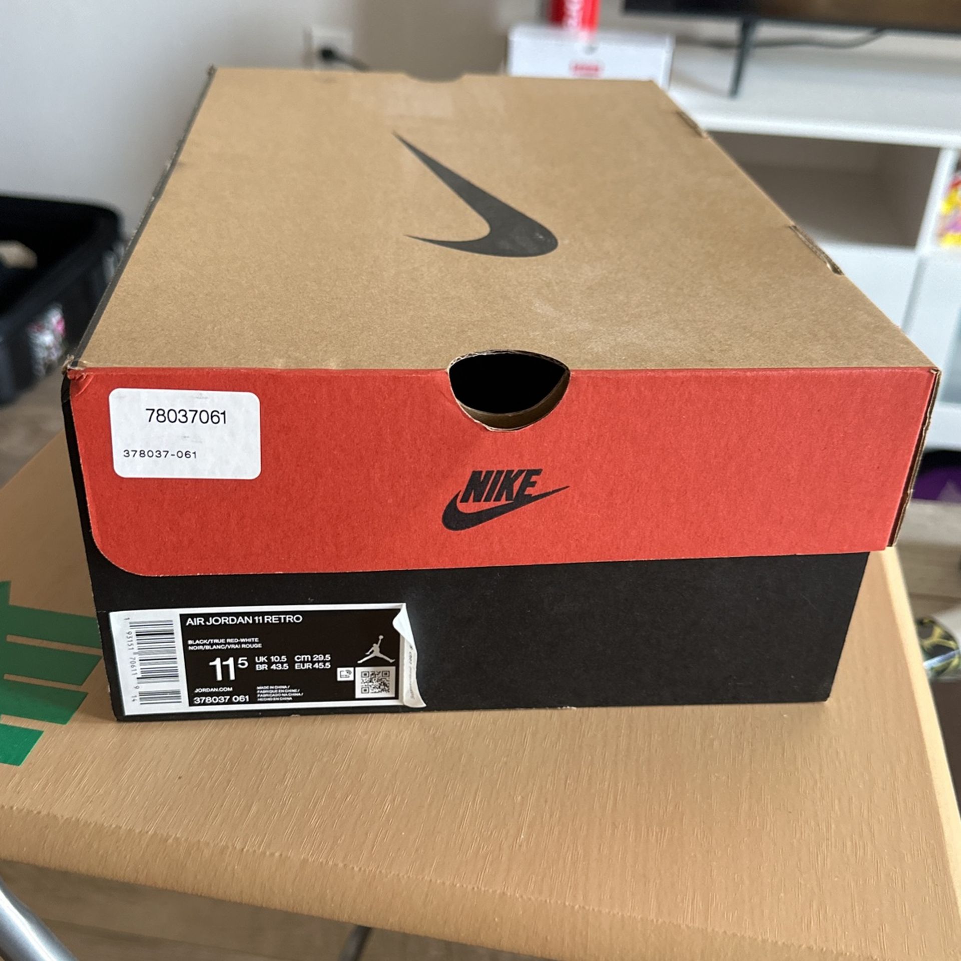 Air Jordan 11 Bred 2019 BOX ONLY
