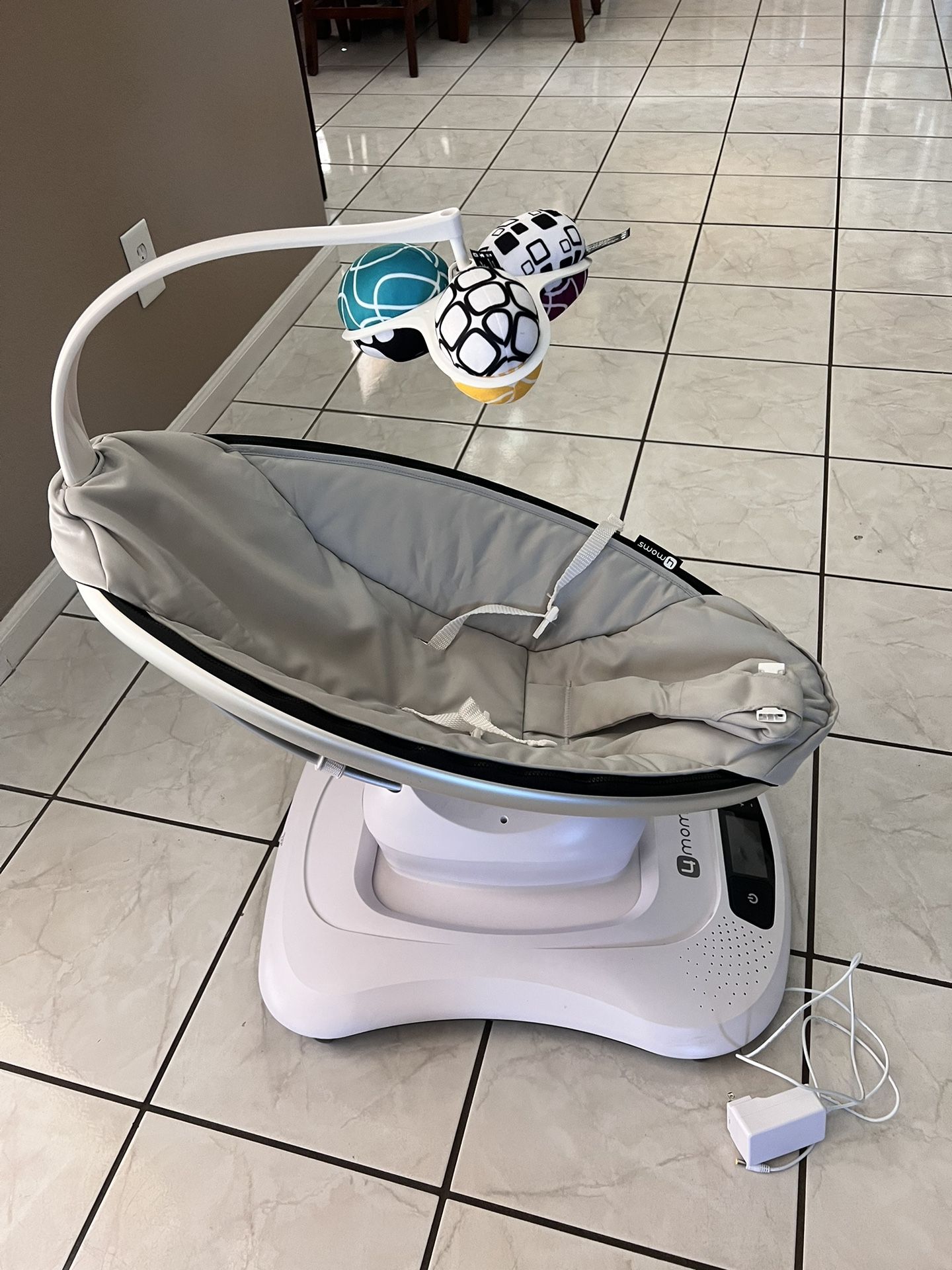 4moms MamaRoo Multi Motion Baby Swing