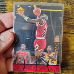 Michael Jordan Hourglass Cut Out Numbered Card