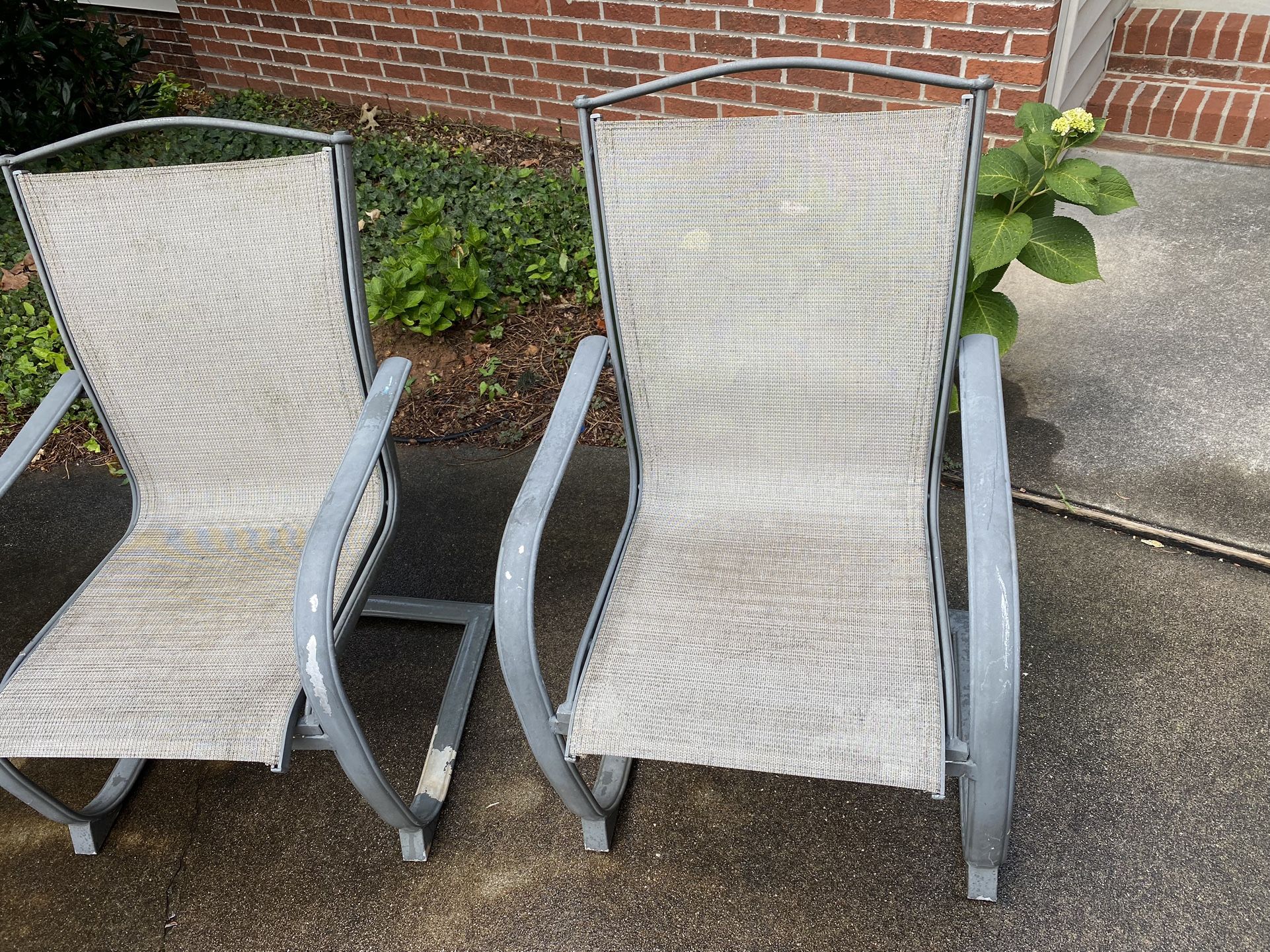 Vintage Classic Comfy Patio Chairs