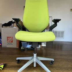 Steelcase Gesture - Office / Desk Chair 
