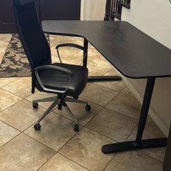 Desk & Chair 