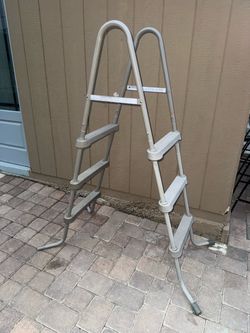 Pool Ladder