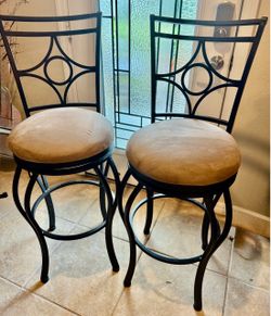 Set of 2 Swivel Bar Stools