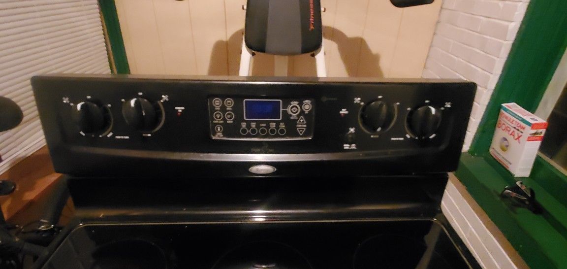 Whirlpool electric stove barely used