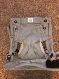 Ergo baby 360 carrier. In great condition