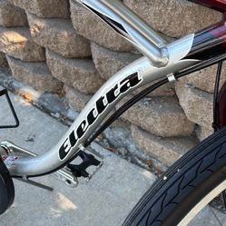 ELECTRA 8 SPEED ON THE HUB LIKE NEW