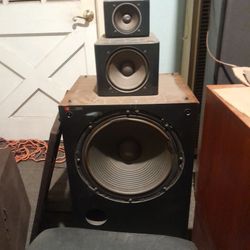Technique Speakers 500 Bucks