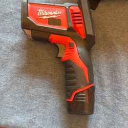 Milwaukee M12 Thermal Gun