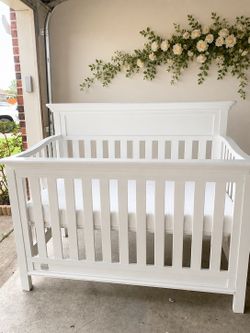 Baby crib