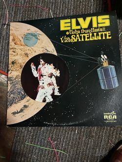 3 Elvis Record Albums