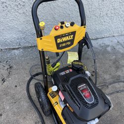 Dewalt hidrolavadora 3300psi Used Like New $299