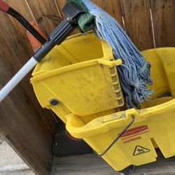 Rubbermaid Commercial Clean Tools