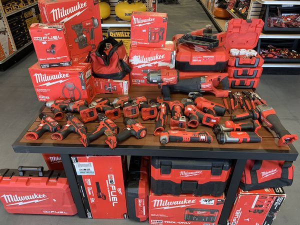 Milwaukee Tool Sale 20 40 Off Retail Price 5 And Up For Sale In
