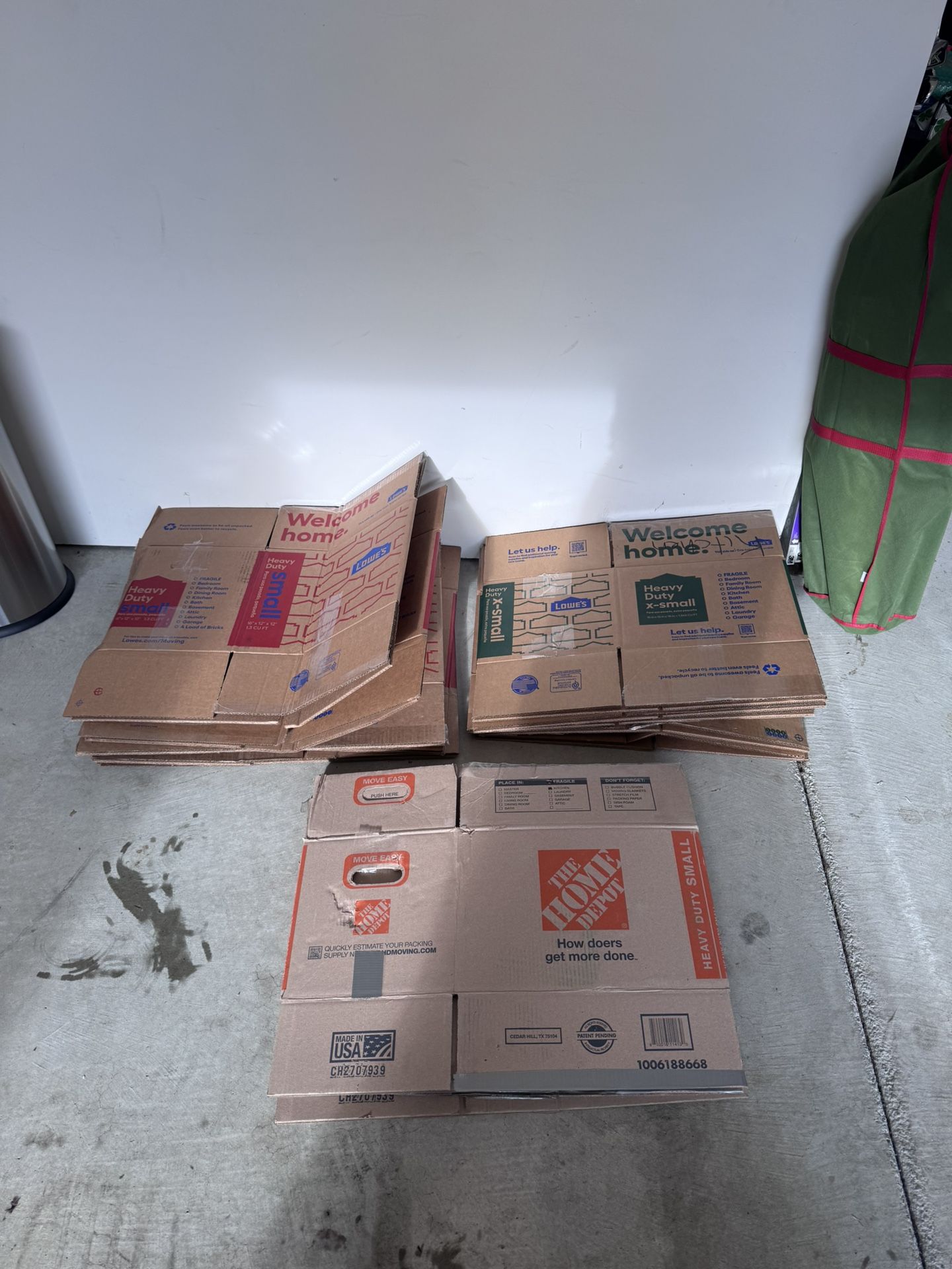13 - Heavy Duty Small & X-Small Moving Boxes