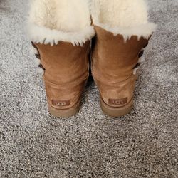 UGG BOOTS Sz 8