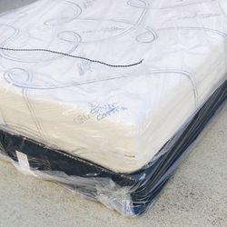 QUEEN MEMORY FOAM MATTRESS WITH BOXSPRING ‼️