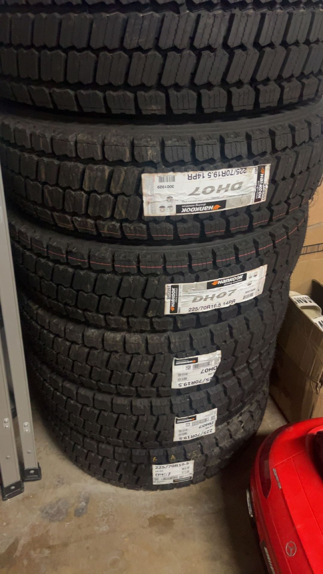 225/70R19.5 Hankook All Sat x(6) Thread Deep 15.8 Dot 2023 