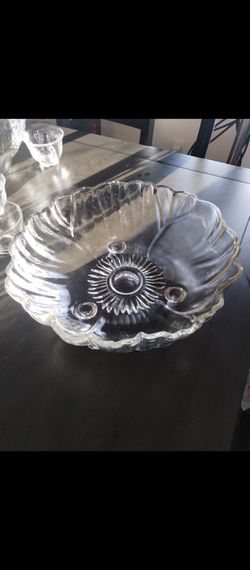 Vintage Indiana Glass Footed Fruit Bowl Centerpiece Sun Flower Design RARE!