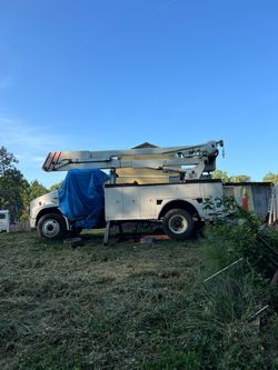45 ft boom bucket truck