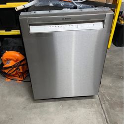 Brand New Bosch Dishwasher 100 Series 24in Front