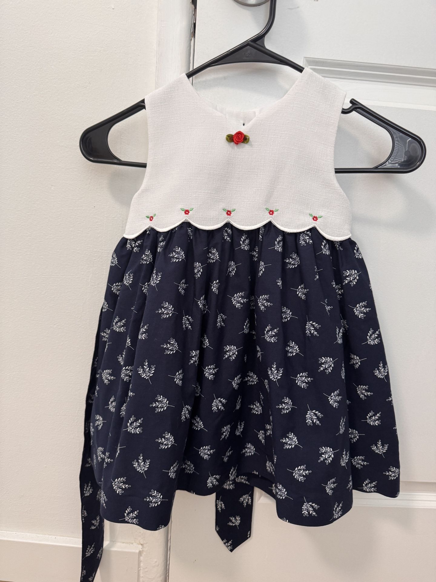 Girl’s Dress 4T