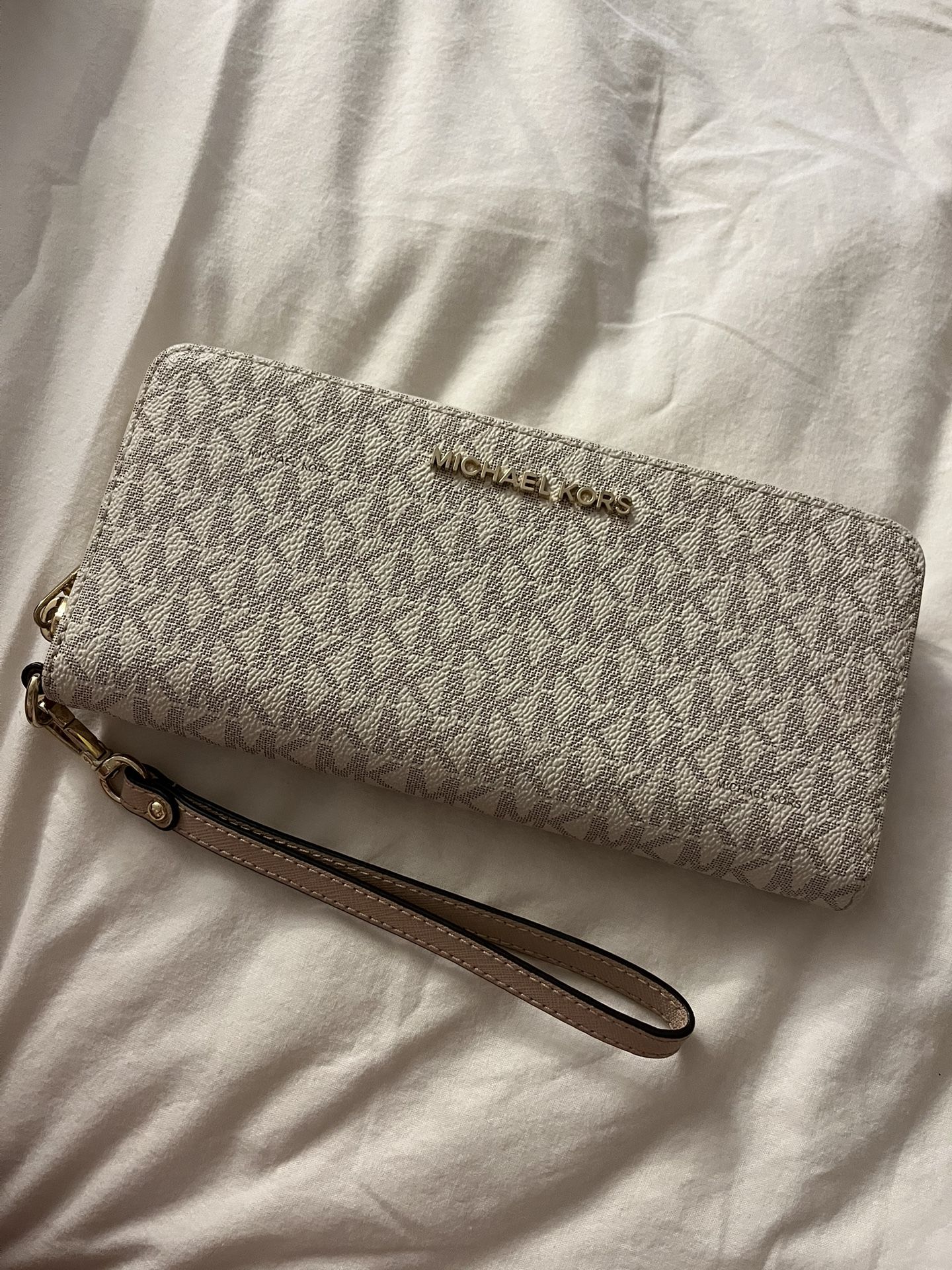 Michael Kors Large Wrislet