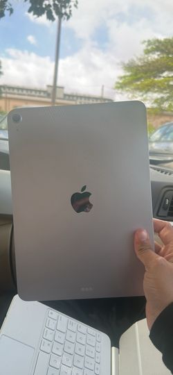 Apple iPad 11inch